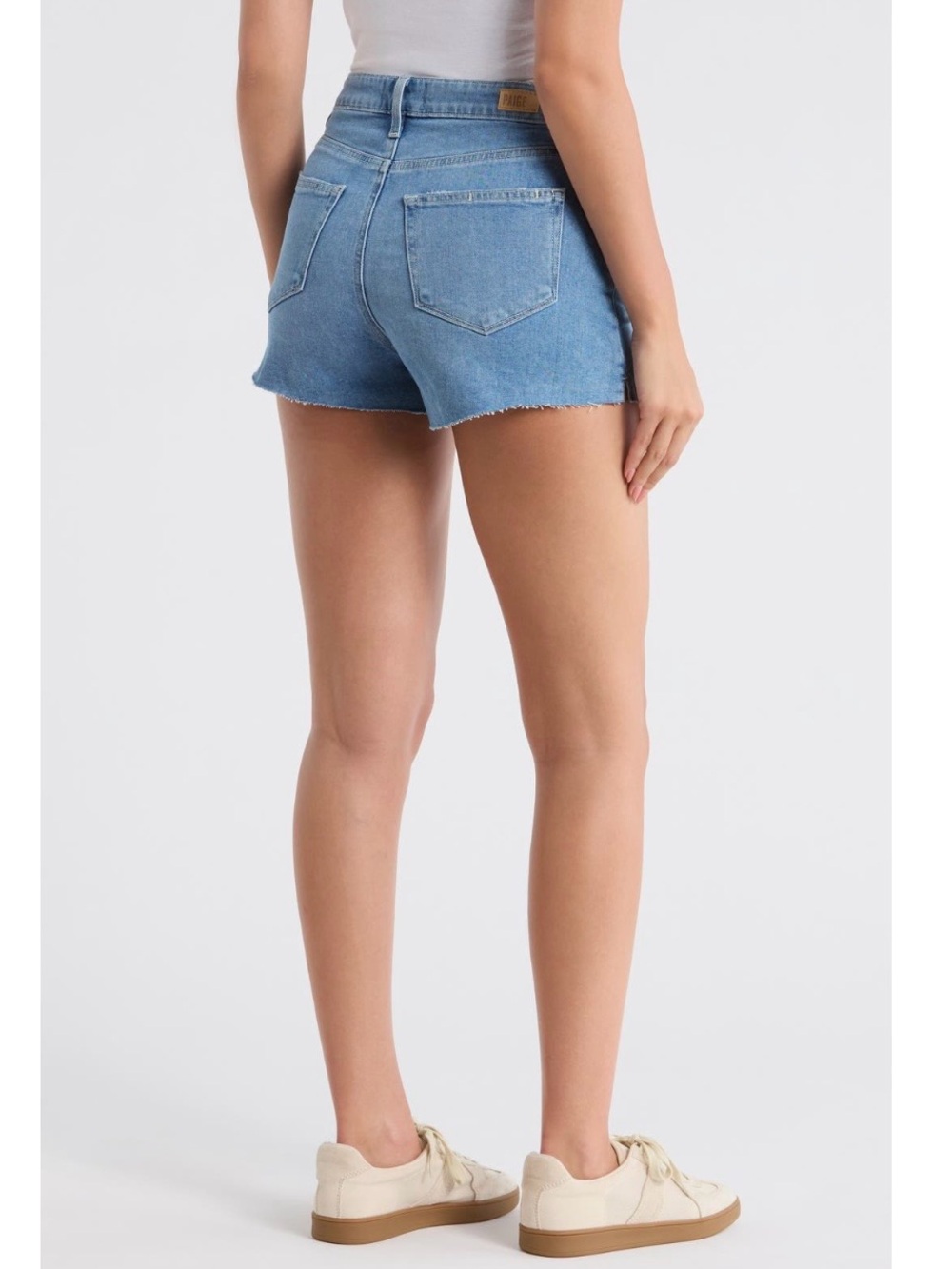 Paige Margot Denim Shorts in Novalie Size 28 - Picture 3 of 4